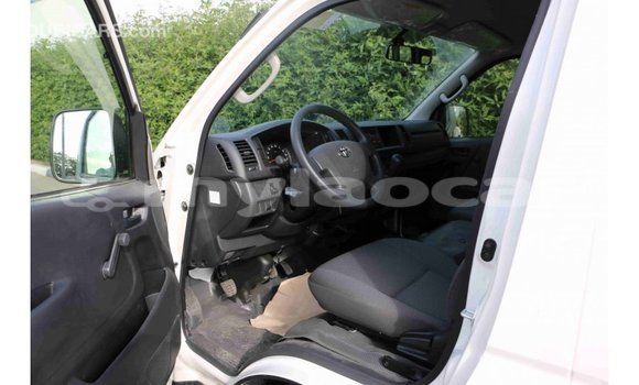 Buy Import Toyota Hiace White Car in Import - Dubai in Attapeu Province Buy Import Toyota Hiace White Car in Import - Dubai in Attapeu Province