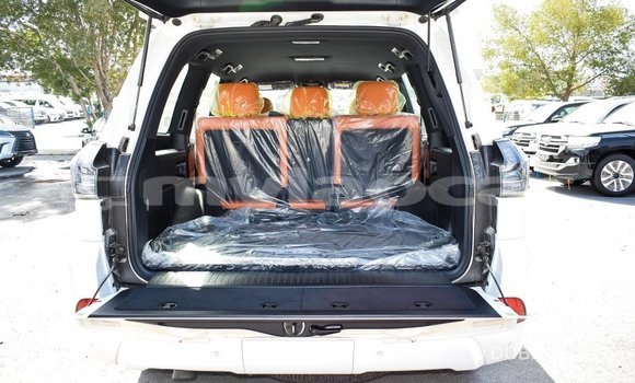 ຊື້ ການ ນຳ ເຂົ້າ Lexus LX White ລົດ ໃນ Import - Dubai ໃນ Attapeu Province ຊື້ ການ ນຳ ເຂົ້າ Lexus LX White ລົດ ໃນ Import - Dubai ໃນ Attapeu Province