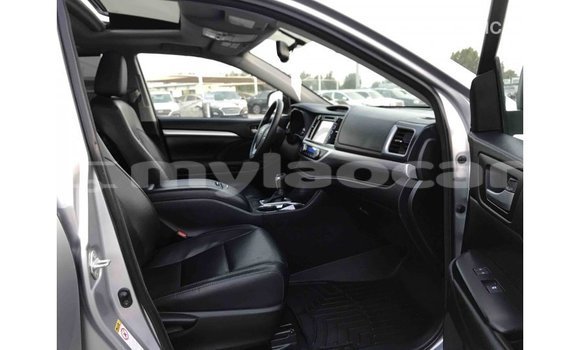 Buy Import Toyota Highlander Other Car in Import - Dubai in Attapeu Province Buy Import Toyota Highlander Other Car in Import - Dubai in Attapeu Province