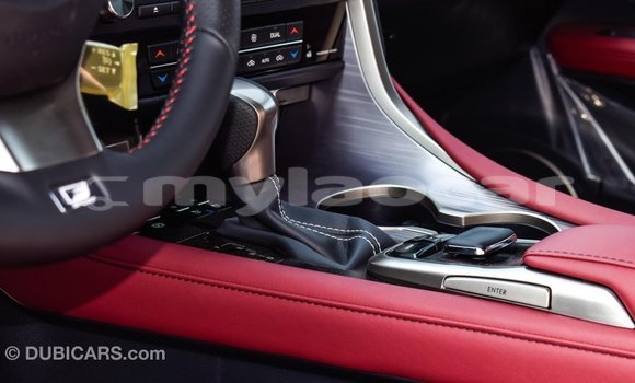 Acheter Import Voiture Lexus RX 300 Blanc à Import - Dubai, Attapeu Province Acheter Import Voiture Lexus RX 300 Blanc à Import - Dubai, Attapeu Province