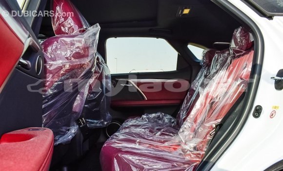 Acheter Import Voiture Lexus RX 300 Blanc à Import - Dubai, Attapeu Province Acheter Import Voiture Lexus RX 300 Blanc à Import - Dubai, Attapeu Province