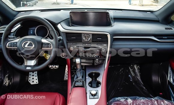 Acheter Import Voiture Lexus RX 300 Blanc à Import - Dubai, Attapeu Province Acheter Import Voiture Lexus RX 300 Blanc à Import - Dubai, Attapeu Province