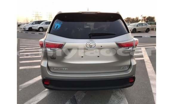 Buy Import Toyota Highlander Other Car in Import - Dubai in Attapeu Province Buy Import Toyota Highlander Other Car in Import - Dubai in Attapeu Province