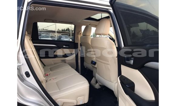 Buy Import Toyota Highlander Other Car in Import - Dubai in Attapeu Province Buy Import Toyota Highlander Other Car in Import - Dubai in Attapeu Province