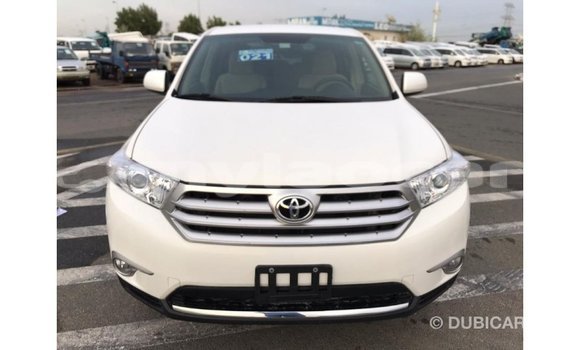 Buy Import Toyota Highlander White Car in Import - Dubai in Attapeu Province Buy Import Toyota Highlander White Car in Import - Dubai in Attapeu Province