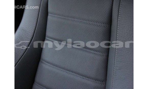 Buy Import Mercedes-Benz GLE White Car in Import - Dubai in Attapeu Province Buy Import Mercedes-Benz GLE White Car in Import - Dubai in Attapeu Province