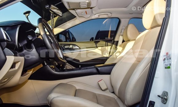 ຊື້ ການ ນຳ ເຂົ້າ Nissan Maxima White ລົດ ໃນ Import - Dubai ໃນ Attapeu Province ຊື້ ການ ນຳ ເຂົ້າ Nissan Maxima White ລົດ ໃນ Import - Dubai ໃນ Attapeu Province