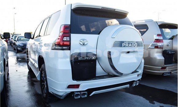 ຊື້ ການ ນຳ ເຂົ້າ Toyota Prado White ລົດ ໃນ Import - Dubai ໃນ Attapeu Province ຊື້ ການ ນຳ ເຂົ້າ Toyota Prado White ລົດ ໃນ Import - Dubai ໃນ Attapeu Province