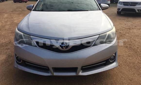 ຊື້ ໃຊ້ແລ້ວ Toyota Camry Silver ລົດ ໃນ Vientiane ໃນ Vientiane Province ຊື້ ໃຊ້ແລ້ວ Toyota Camry Silver ລົດ ໃນ Vientiane ໃນ Vientiane Province