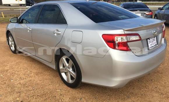 ຊື້ ໃຊ້ແລ້ວ Toyota Camry Silver ລົດ ໃນ Vientiane ໃນ Vientiane Province ຊື້ ໃຊ້ແລ້ວ Toyota Camry Silver ລົດ ໃນ Vientiane ໃນ Vientiane Province