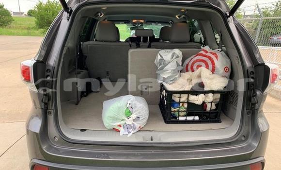 ຊື້ ໃຊ້ແລ້ວ Toyota Highlander Beige ລົດ ໃນ Vientiane ໃນ Vientiane Province ຊື້ ໃຊ້ແລ້ວ Toyota Highlander Beige ລົດ ໃນ Vientiane ໃນ Vientiane Province