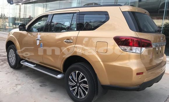Buy Used Nissan Navara Brown Car in Vientiane in Vientiane Province