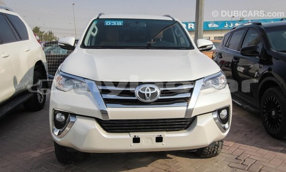 Buy Import Toyota Fortuner White Car in Import - Dubai in Attapeu Province Buy Import Toyota Fortuner White Car in Import - Dubai in Attapeu Province
