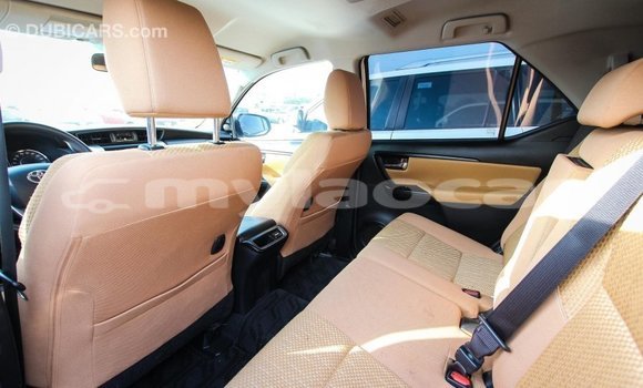 Buy Import Toyota Fortuner White Car in Import - Dubai in Attapeu Province Buy Import Toyota Fortuner White Car in Import - Dubai in Attapeu Province