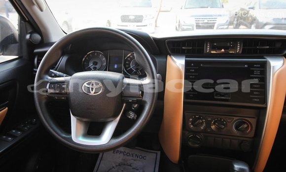 Buy Import Toyota Fortuner White Car in Import - Dubai in Attapeu Province Buy Import Toyota Fortuner White Car in Import - Dubai in Attapeu Province
