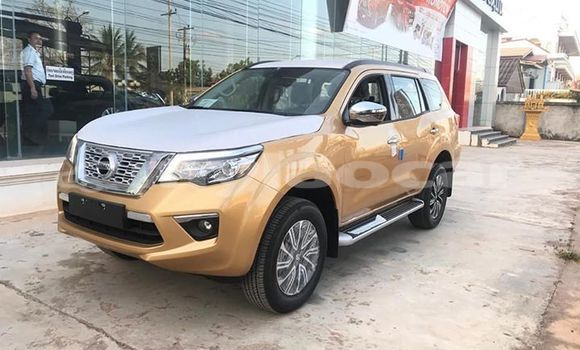 Buy Used Nissan Navara Brown Car in Vientiane in Vientiane Province Buy Used Nissan Navara Brown Car in Vientiane in Vientiane Province