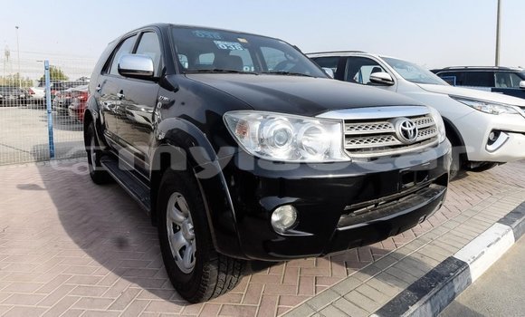 Acheter Import Voiture Toyota Fortuner Noir à Import - Dubai, Attapeu Province Acheter Import Voiture Toyota Fortuner Noir à Import - Dubai, Attapeu Province