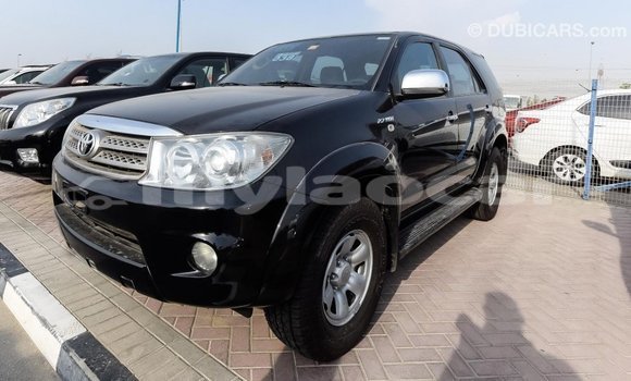 Acheter Import Voiture Toyota Fortuner Noir à Import - Dubai, Attapeu Province Acheter Import Voiture Toyota Fortuner Noir à Import - Dubai, Attapeu Province