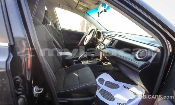 Buy Import Toyota HiAce Black Truck in Import - Dubai in Attapeu Province Buy Import Toyota HiAce Black Truck in Import - Dubai in Attapeu Province