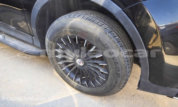 Buy Import Toyota HiAce Black Truck in Import - Dubai in Attapeu Province Buy Import Toyota HiAce Black Truck in Import - Dubai in Attapeu Province