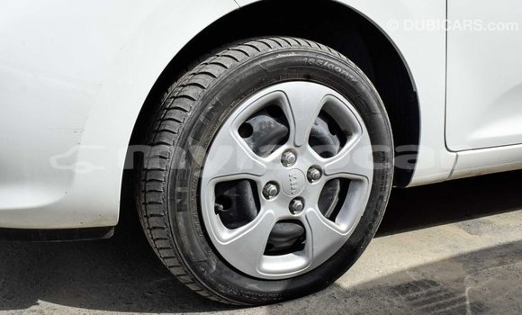 Acheter Import Voiture Kia Picanto Blanc à Import - Dubai, Attapeu Province Acheter Import Voiture Kia Picanto Blanc à Import - Dubai, Attapeu Province