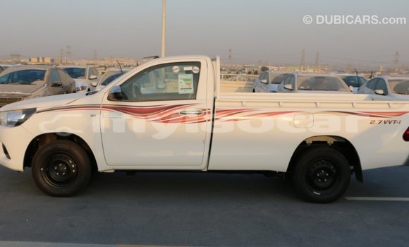 Acheter Import Voiture Toyota Hilux Blanc à Import - Dubai, Attapeu Province Acheter Import Voiture Toyota Hilux Blanc à Import - Dubai, Attapeu Province