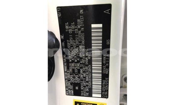 Buy Import Toyota Highlander White Car in Import - Dubai in Attapeu Province Buy Import Toyota Highlander White Car in Import - Dubai in Attapeu Province