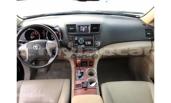 Buy Import Toyota Highlander Black Car in Import - Dubai in Attapeu Province Buy Import Toyota Highlander Black Car in Import - Dubai in Attapeu Province