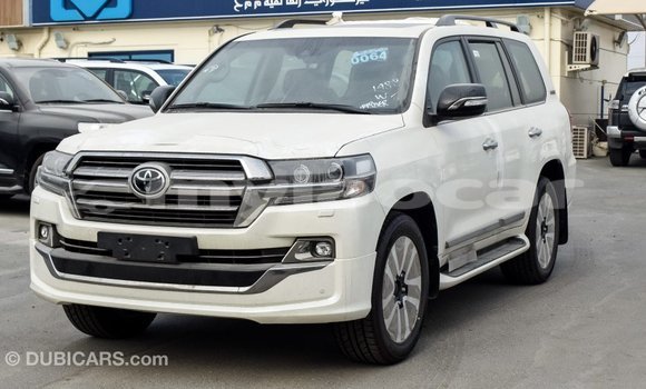 Buy Import Toyota Land Cruiser White Car in Import - Dubai in Attapeu Province Buy Import Toyota Land Cruiser White Car in Import - Dubai in Attapeu Province