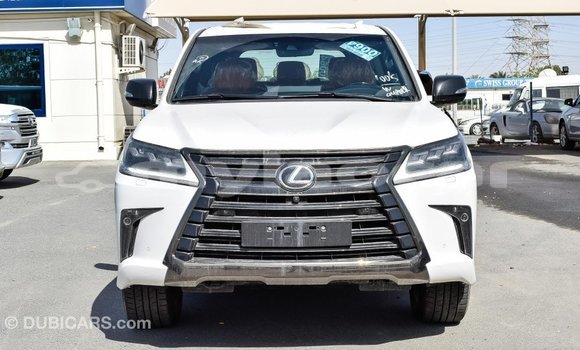 Acheter Import Voiture Lexus LX Blanc à Import - Dubai, Attapeu Province Acheter Import Voiture Lexus LX Blanc à Import - Dubai, Attapeu Province