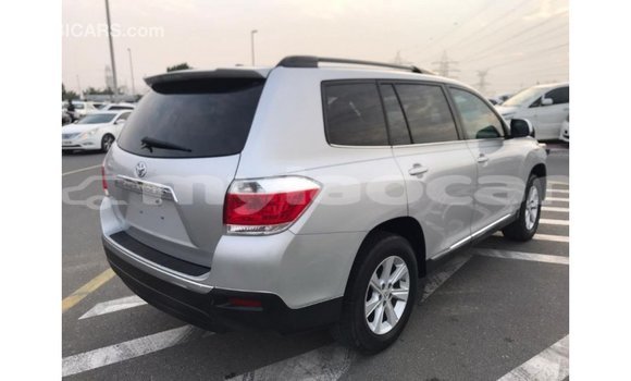 Acheter Import Voiture Toyota Highlander Autre à Import - Dubai, Attapeu Province Acheter Import Voiture Toyota Highlander Autre à Import - Dubai, Attapeu Province