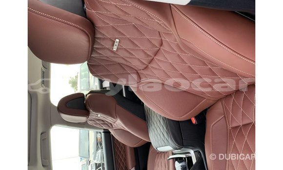 Buy Import Toyota Land Cruiser Black Car in Import - Dubai in Attapeu Province Buy Import Toyota Land Cruiser Black Car in Import - Dubai in Attapeu Province