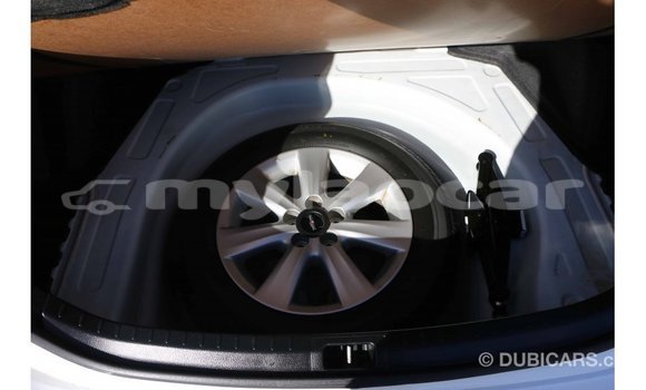 Buy Import Toyota Corolla White Car in Import - Dubai in Attapeu Province Buy Import Toyota Corolla White Car in Import - Dubai in Attapeu Province