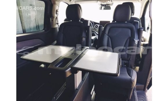 Buy Import Mercedes-Benz 250 Black Car in Import - Dubai in Attapeu Province Buy Import Mercedes-Benz 250 Black Car in Import - Dubai in Attapeu Province