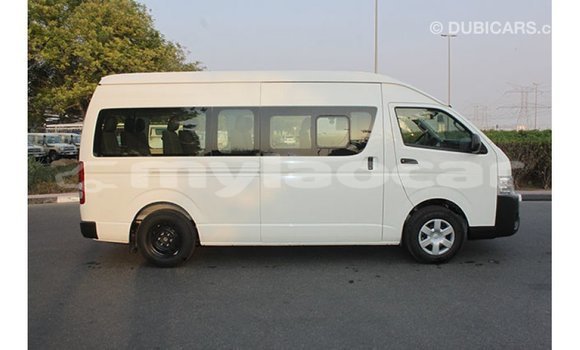 Buy Import Toyota Hiace White Car in Import - Dubai in Attapeu Province Buy Import Toyota Hiace White Car in Import - Dubai in Attapeu Province