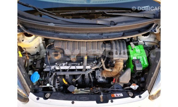 Acheter Import Voiture Kia Picanto Blanc à Import - Dubai, Attapeu Province Acheter Import Voiture Kia Picanto Blanc à Import - Dubai, Attapeu Province