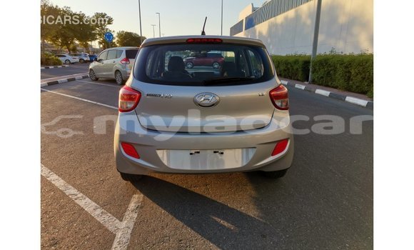 Acheter Import Voiture Hyundai i10 Autre à Import - Dubai, Attapeu Province Acheter Import Voiture Hyundai i10 Autre à Import - Dubai, Attapeu Province