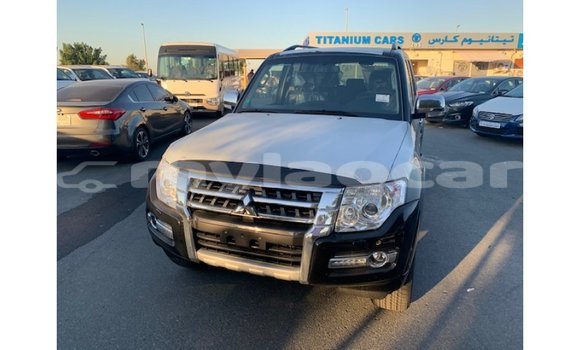 Buy Import Mitsubishi Pajero Black Car in Import - Dubai in Attapeu Province Buy Import Mitsubishi Pajero Black Car in Import - Dubai in Attapeu Province