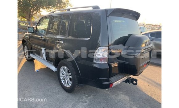 Buy Import Mitsubishi Pajero Black Car in Import - Dubai in Attapeu Province Buy Import Mitsubishi Pajero Black Car in Import - Dubai in Attapeu Province
