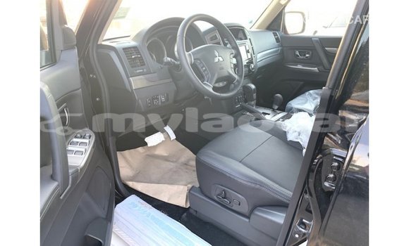 Buy Import Mitsubishi Pajero Black Car in Import - Dubai in Attapeu Province Buy Import Mitsubishi Pajero Black Car in Import - Dubai in Attapeu Province