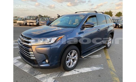 Buy Import Toyota Highlander Blue Car in Import - Dubai in Attapeu Province Buy Import Toyota Highlander Blue Car in Import - Dubai in Attapeu Province