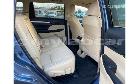 Buy Import Toyota Highlander Blue Car in Import - Dubai in Attapeu Province Buy Import Toyota Highlander Blue Car in Import - Dubai in Attapeu Province