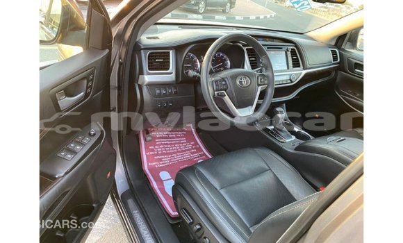 Buy Import Toyota Highlander Other Car in Import - Dubai in Attapeu Province Buy Import Toyota Highlander Other Car in Import - Dubai in Attapeu Province