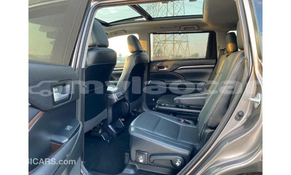 Buy Import Toyota Highlander Other Car in Import - Dubai in Attapeu Province Buy Import Toyota Highlander Other Car in Import - Dubai in Attapeu Province