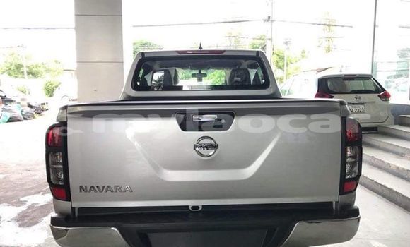 Buy Used Nissan Navara Silver Car in Vientiane in Vientiane Province Buy Used Nissan Navara Silver Car in Vientiane in Vientiane Province