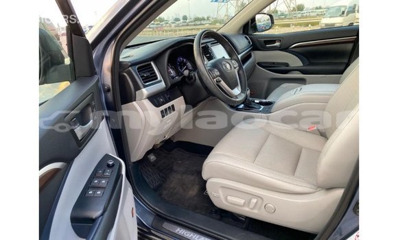Buy Import Toyota Highlander Blue Car in Import - Dubai in Attapeu Province Buy Import Toyota Highlander Blue Car in Import - Dubai in Attapeu Province