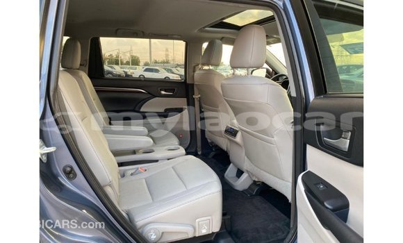Buy Import Toyota Highlander Blue Car in Import - Dubai in Attapeu Province Buy Import Toyota Highlander Blue Car in Import - Dubai in Attapeu Province