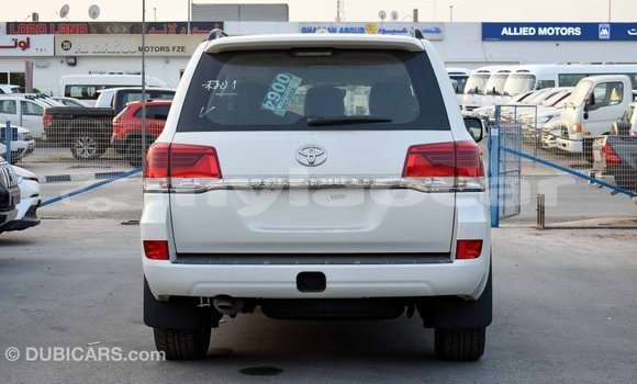 Buy Import Toyota Land Cruiser White Car in Import - Dubai in Attapeu Province Buy Import Toyota Land Cruiser White Car in Import - Dubai in Attapeu Province
