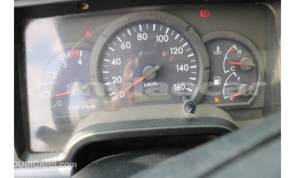 Buy Import Mitsubishi L400 White Truck in Import - Dubai in Attapeu Province