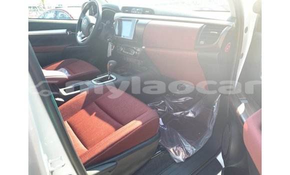 Buy Import Toyota Hilux White Car in Import - Dubai in Attapeu Province Buy Import Toyota Hilux White Car in Import - Dubai in Attapeu Province